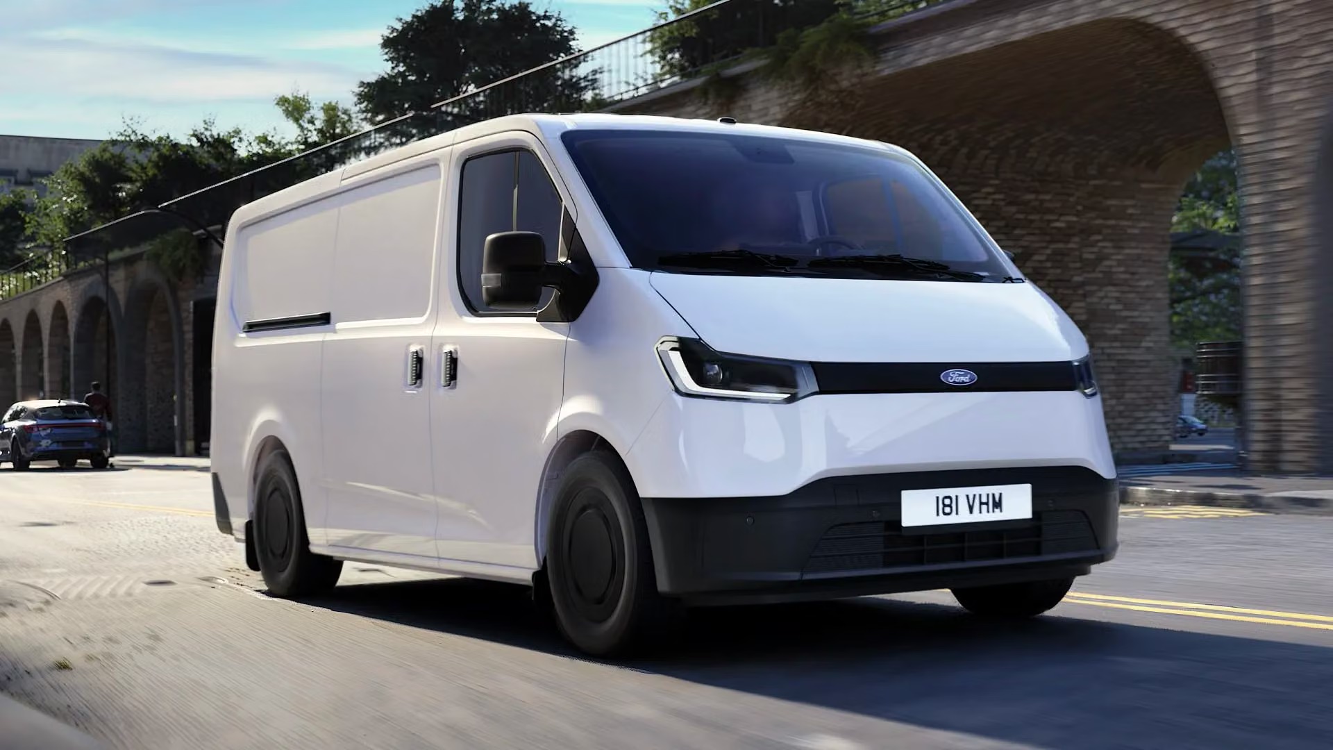 Ford Transit City - Phiên bản tối ưu chở hàng nhưng có hẳn màn hình lớn, ADAS, động cơ điện chạy hơn 380km/sạc - Ảnh 1.