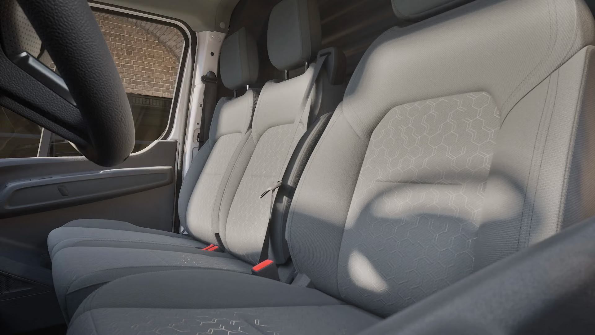 Ford Transit City - Phiên bản tối ưu chở hàng nhưng có hẳn màn hình lớn, ADAS, động cơ điện chạy hơn 380km/sạc - Ảnh 4.