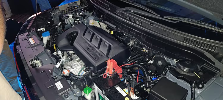 Suzuki Brezza 2026 ra mắt: Giá quy đổi từ hơn 200 triệu đồng, thêm hơn 13 tính năng, máy tăng áp, anh em cùng cỡ Fronx nhưng ít ADAS hơn - Ảnh 2.