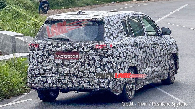 Xem trước Toyota Innova Cross 2027: Thiết kế mới có điểm giống Corolla Cross, nội thất xịn hơn, ADAS có thể nâng cấp - Ảnh 2.