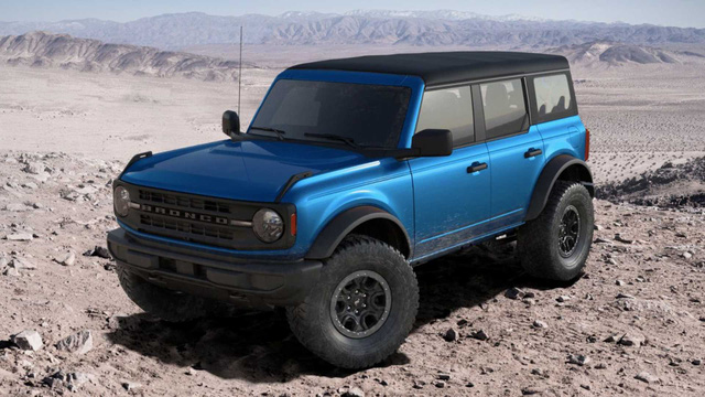 Vừa chào hàng đại gia Việt, Ford Bronco lại sắp có bản cao cấp đấu Land Rover Defender - Ảnh 1.