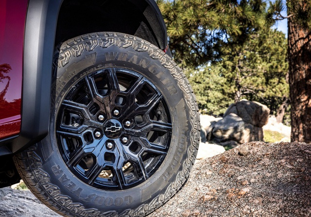 Chevrolet Colorado thế hệ mới ra mắt: Cái gì cũng nhiều hơn - Ảnh 19.