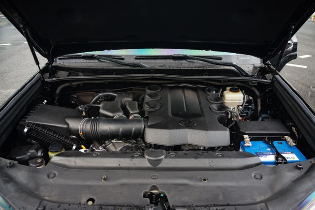 Đàn anh Toyota Fortuner sau 7 năm sử dụng được bán lại với giá bằng một chiếc Mercedes-Benz GLC - Ảnh 8. Đàn anh Toyota Fortuner sau 7 năm sử dụng được bán lại với giá bằng một chiếc Mercedes-Benz GLC - Ảnh 8.