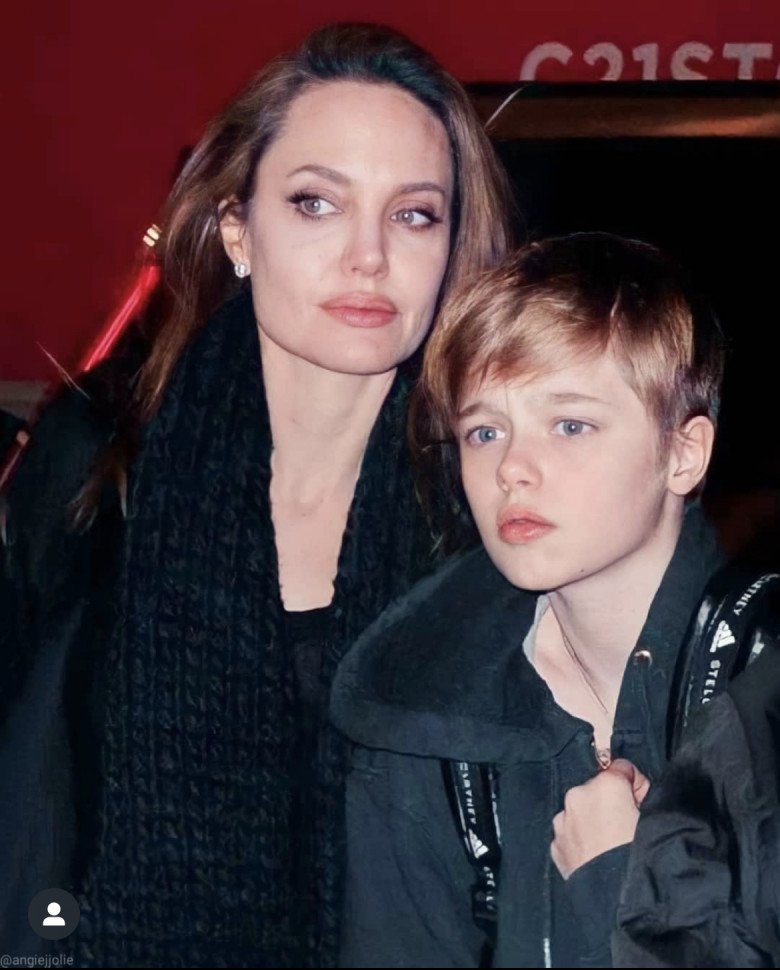Con gái lớn nhà Angelina Jolie, từ cô bé tomboy niềng răng đến mỹ nhân đắt giá thế hệ mới - 3