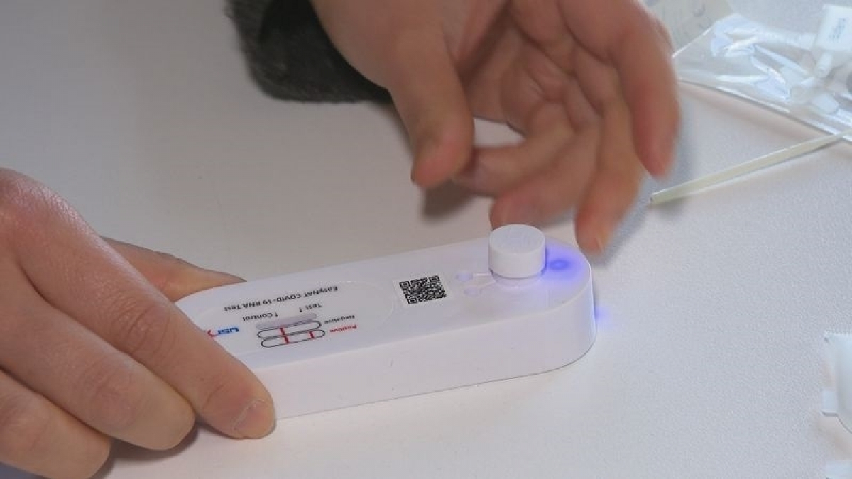 australia cap phep su dung bo xet nghiem covid-19 pcr tai nha hinh anh 1