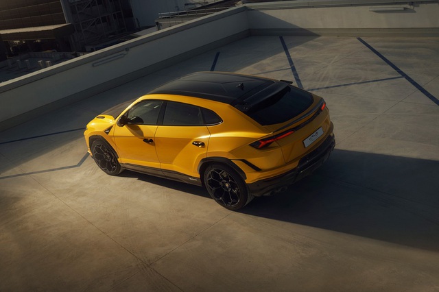 Lamborghini Urus Performante ra mắt: Siêu SUV nhẹ hơn, mạnh hơn bao giờ hết - Ảnh 8.