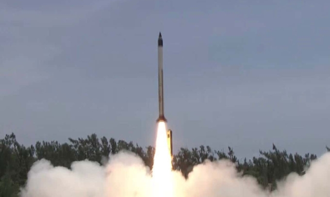 Tên lửa siêu vượt âm Ấn Độ thử nghiệm năm 2020. Ảnh: DRDO.