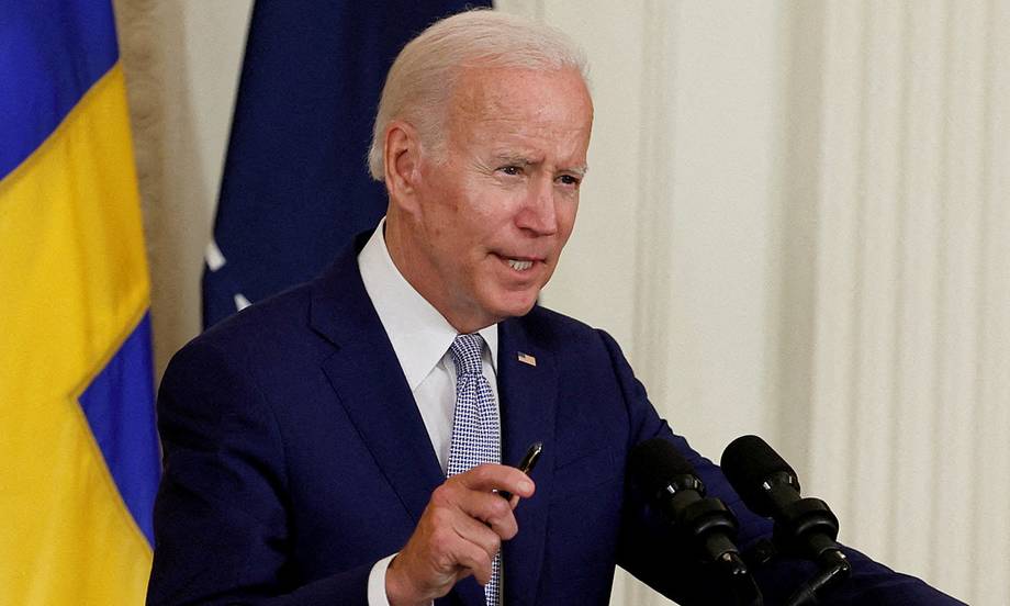 Tổng thống Biden họp báo tại Nhà Trắng hôm 9/8. Ảnh: Reuters.