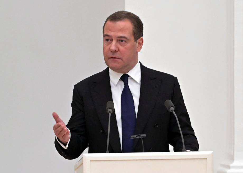 Phó chủ tịch Hội đồng An ninh Nga Dmitry Medvedev tại Moskva hôm 21/2. Ảnh: AFP.