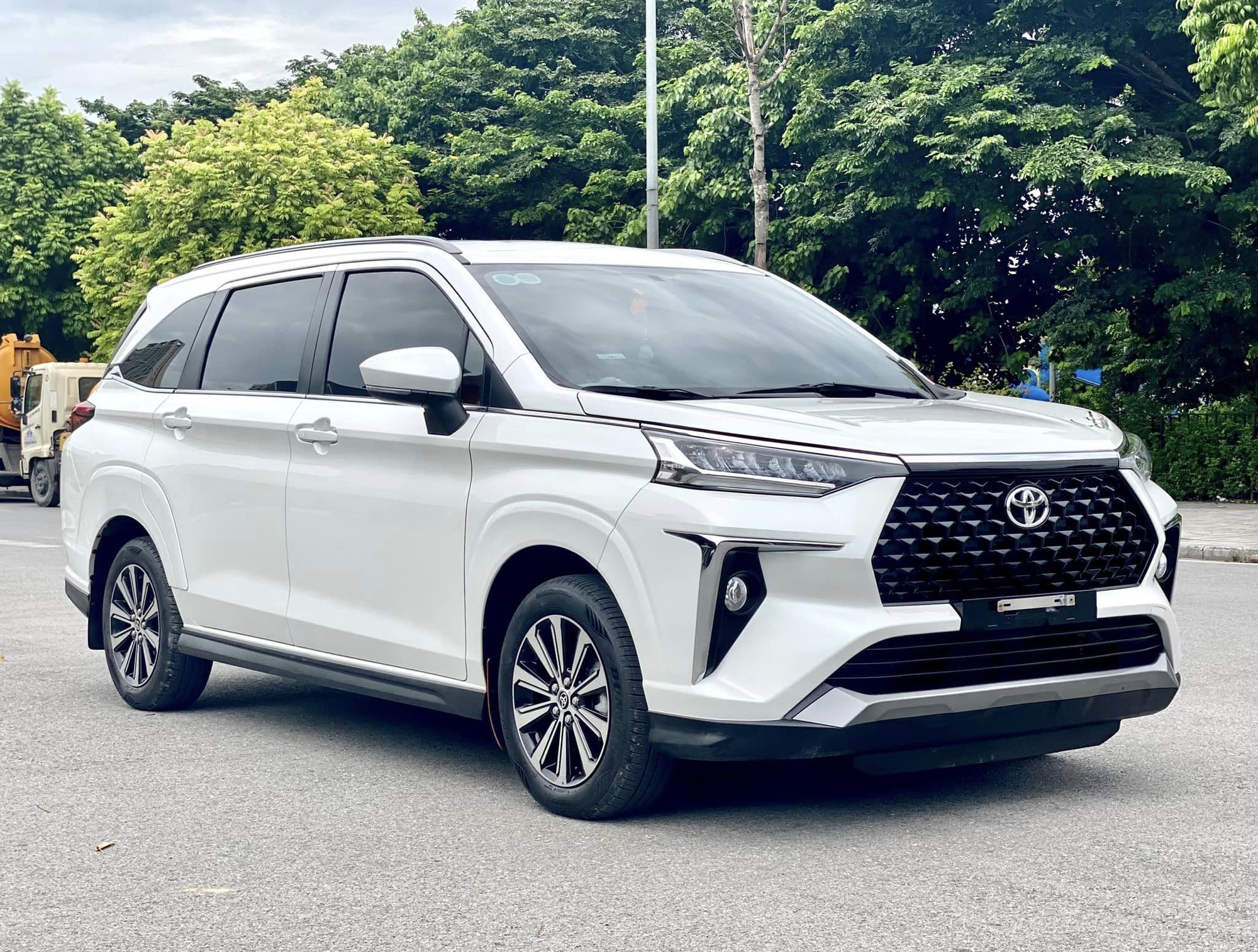 Mitsubishi Xpander dễ là xe bán chạy nhất Việt Nam cả năm 2023 - Ảnh 2.