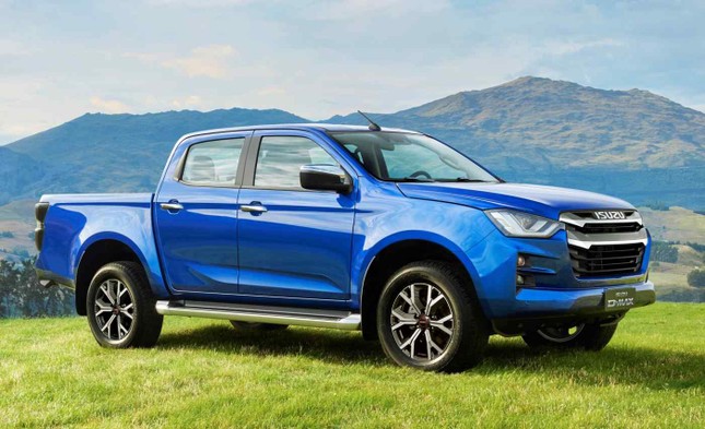 Isuzu sản xuất bán tải thuần điện đầu tiên tại Đông Nam Á - Ảnh 1.