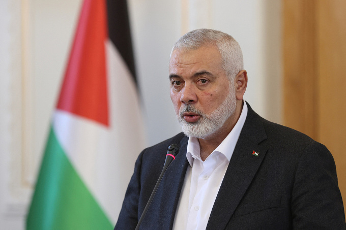 Ismail Haniyeh, người đứng đầu văn phòng chính trị của Hamas, tại cuộc họp báo ở Tehran, Iran hồi tháng 3. Ảnh: Reuters