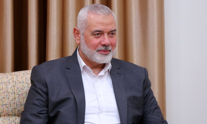 Ismail Haniyeh trong cuộc gặp lãnh tụ tối cao Iran tại thủ đô Tehran hồi tháng 6/2023. Ảnh: Reuters