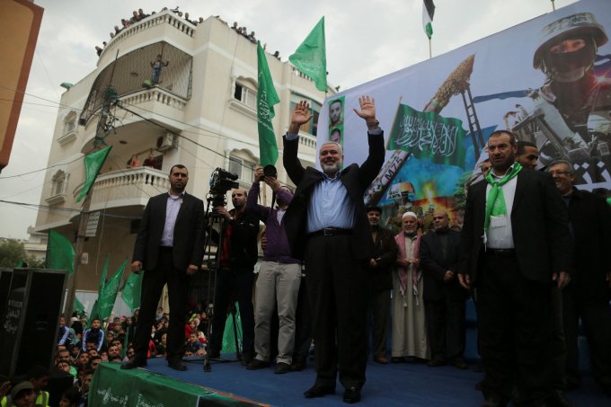 Ông Haniyeh trong lễ mừng ngày thành lập Hamas ở Dải Gaza hồi năm 2014. Ảnh: Reuters