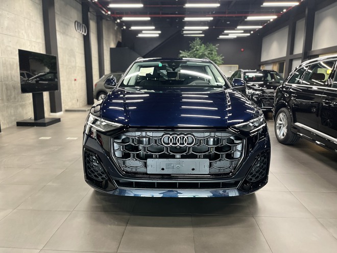 Audi Q8 2024 giá 4,1 tỷ đã về đại lý: Thêm trang bị tiện nghi, đấu X6, GLE với giá rẻ hơn hẳn- Ảnh 3.