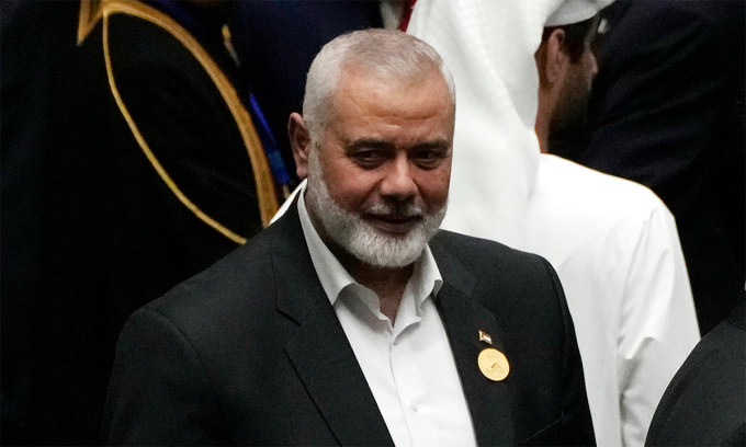 Thủ lĩnh Hamas  Ismail Haniyeh tại Tehran, Iran ngày 30/7. Ảnh: AP