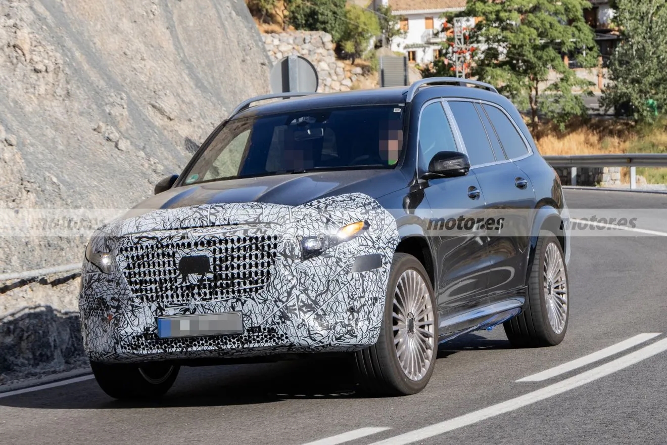 Mercedes-Maybach GLS 2026 bị bắt gặp chạy thử: Lộ gần hết chi tiết, thay đổi bên ngoài không đáng kể, dự kiến thêm màn hình cho ghế phụ- Ảnh 8.