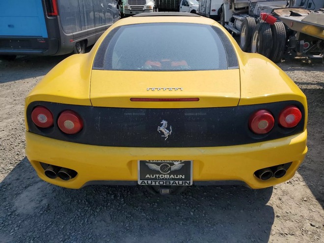 Chiếc Ferrari này nhìn thì hay nhưng rao bán mãi nhiều năm không được, lý do lại đến từ bản độ cực kỳ tâm huyết và độc đáo- Ảnh 5.