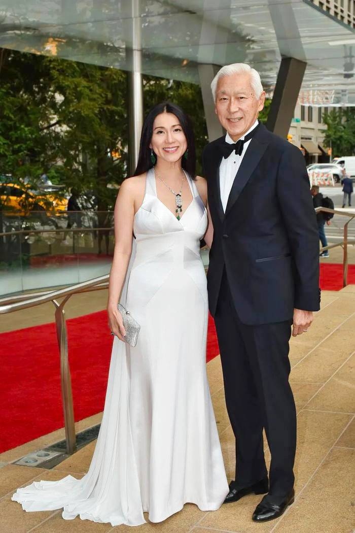 Đường Lưu Thiên và vợ