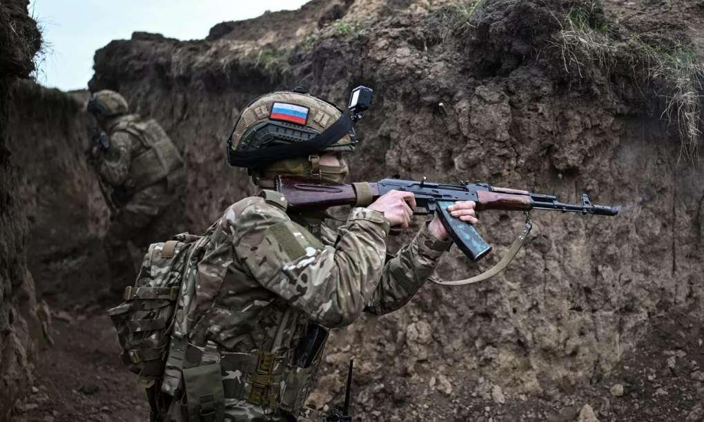 Quân nhân thuộc Lữ đoàn Hải quân đánh bộ số 155 Nga trong khóa huấn luyện chiến đấu hồi tháng 4. Ảnh: RIA Novosti