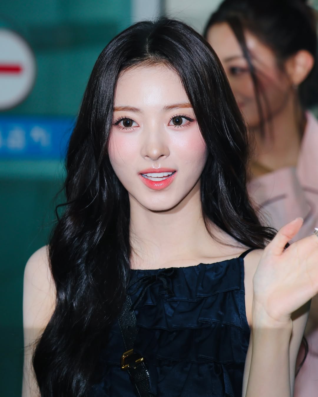 Mỹ nhân này là ai mà giống Song Hye Kyo đến vậy?- Ảnh 1.