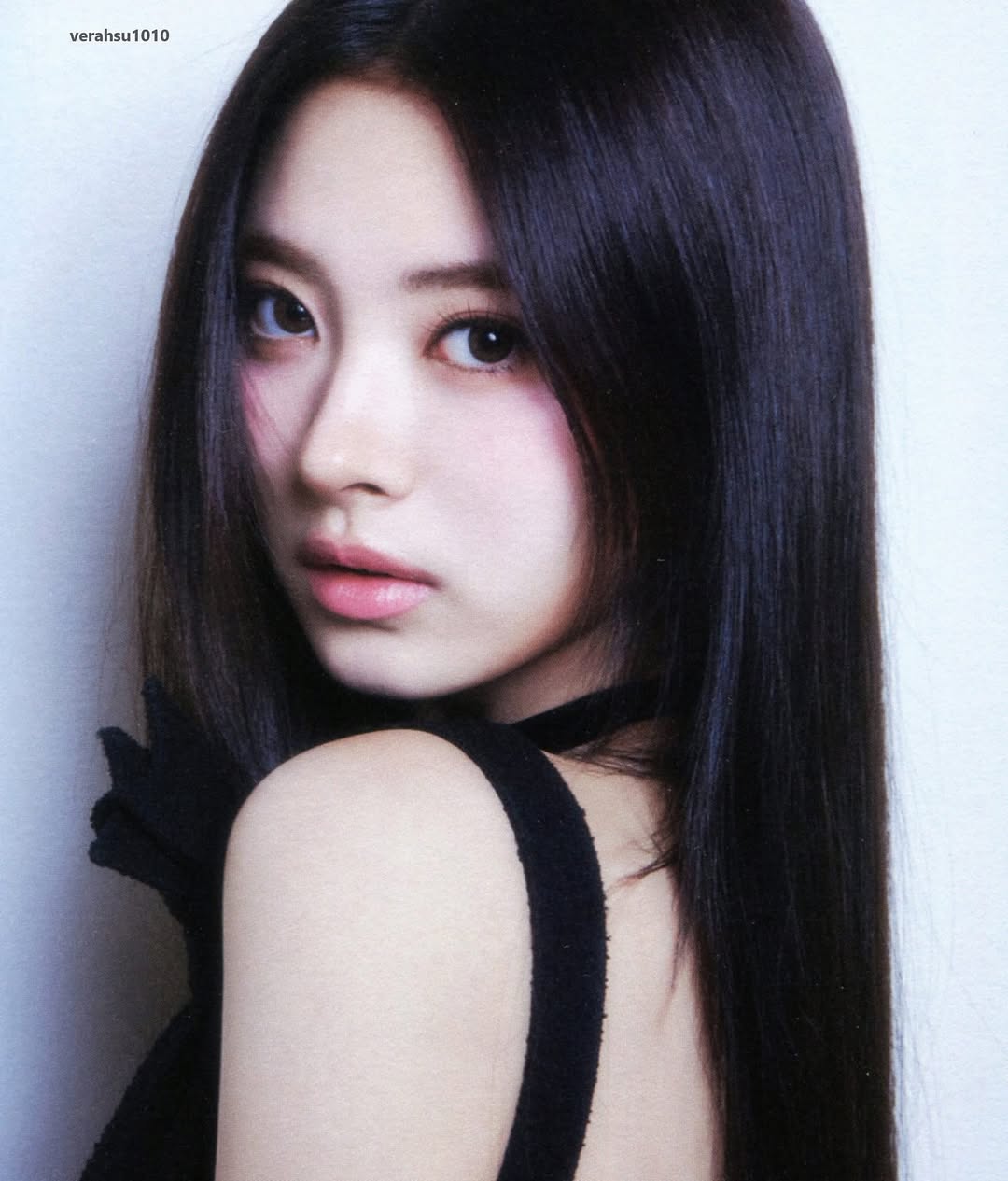 Mỹ nhân này là ai mà giống Song Hye Kyo đến vậy?- Ảnh 10.