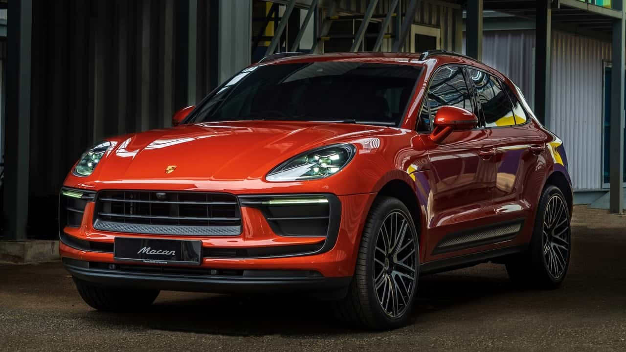 Porsche chốt lịch ra mắt SUV với tên gọi hoàn toàn mới- Ảnh 1.