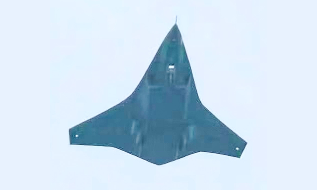 Mẫu chiến đấu cơ không cánh đuôi mới của Trung Quốc trong bức ảnh đăng ngày 4/8. Ảnh: X/Rupprecht_A