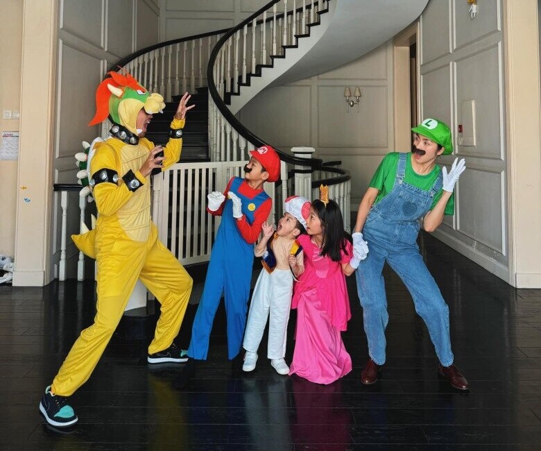 Vợ chồng Tăng Thanh Hà - Louis Nguyễn có tổ ấm viên mãn bên 3 con.