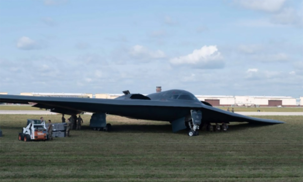 Oanh tạc cơ B-2 có biệt danh Spirit of Hawaii sau sự cố tháng 12/2022 tại căn cứ Whiteman. Ảnh: USAF