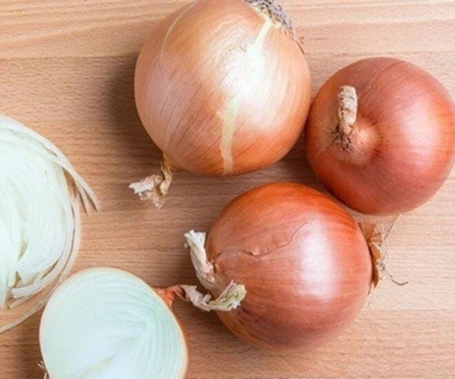 Hành tây có tác dụng diệt khuẩn, kháng khuẩn rất tốt nhưng ít người dùng. Ảnh minh họa.