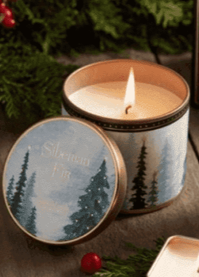 Nến thơm handmade là một trong 10 vật dụng đơn giản kích hoạt dương khí trong nhà ở không chỉ trong tháng 7 âm, mà có thể hàng ngày. Ảnh internet