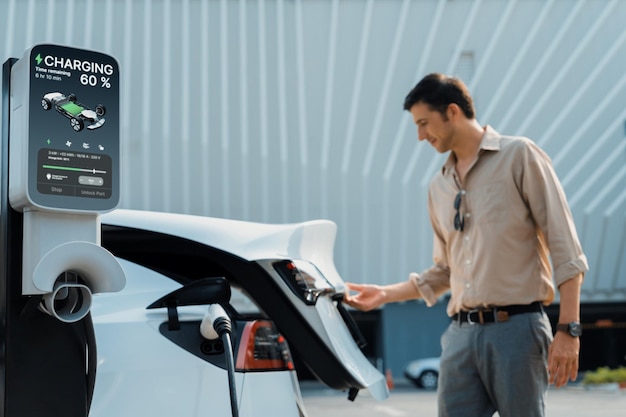 Muốn pin xe điện bền hơn nên dùng sạc chậm hay sạc nhanh? Câu trả lời chính xác không phải ai cũng biết- Ảnh 2.