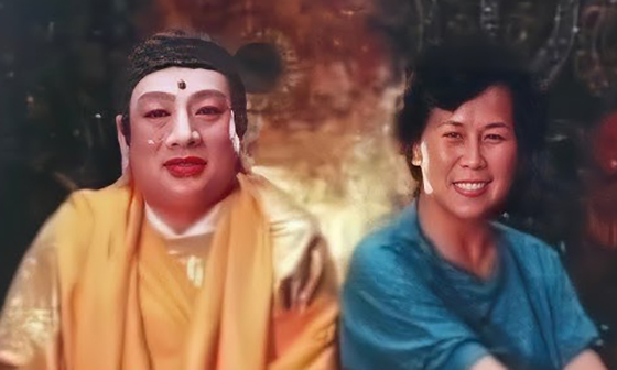 Ông Chu Long Quảng và đạo diễn Dương Khiết. Ảnh: Mtime