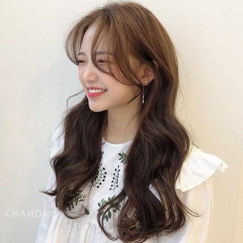 Chỉ cần áp dụng đúng những nguyên tắc gội đầu đơn giản trên, bạn hoàn toàn có thể sở hữu mái tóc dày, bồng bềnh và chắc khỏe ngay tại nhà mà không cần đến salon.