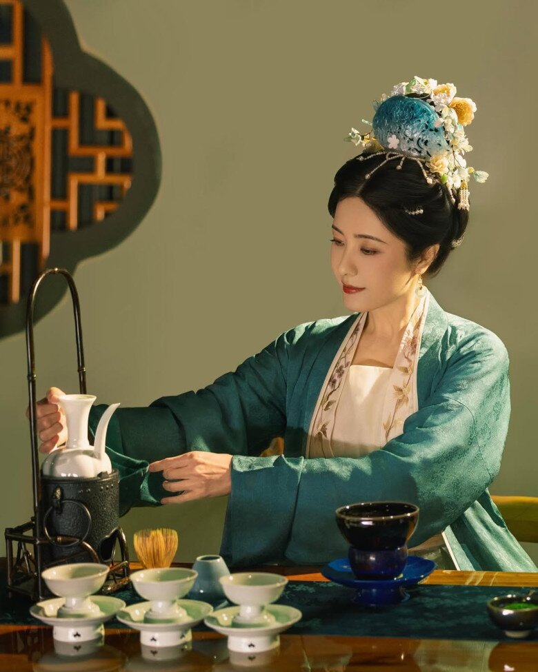 Tăng Lê duy trì thói quen uống trà trong suốt hơn 20 năm.