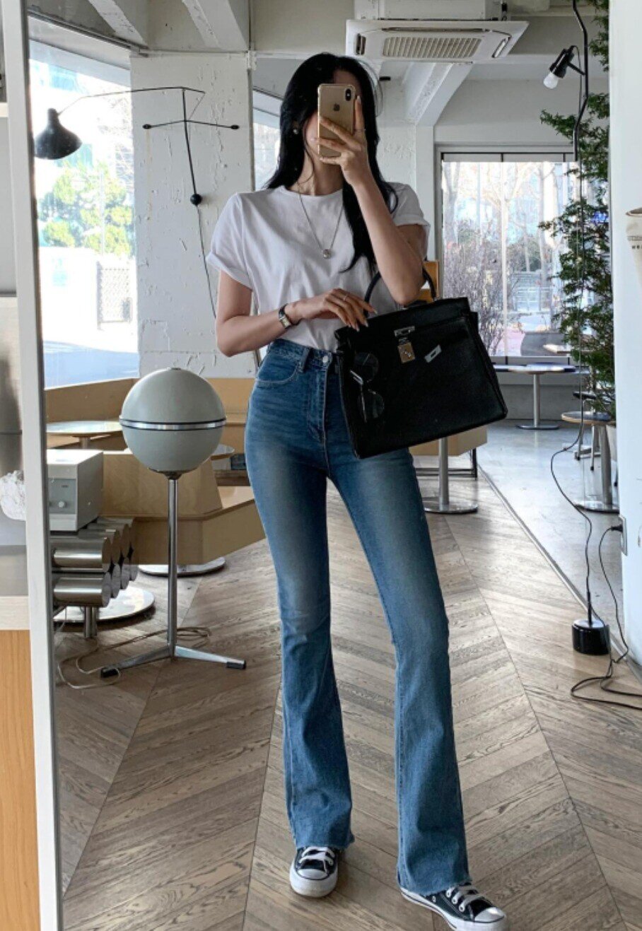 Phụ nữ 40+ không cần cầu kỳ, cứ có 5 món này trong tủ quần áo là trẻ thêm 10 tuổi, sang không cần cố - 11