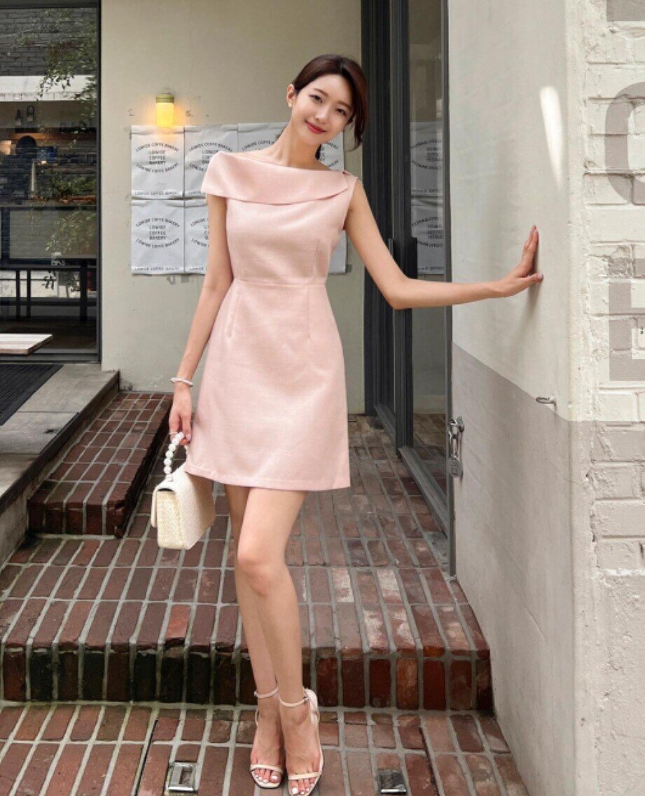 Phụ nữ 40+ không cần cầu kỳ, cứ có 5 món này trong tủ quần áo là trẻ thêm 10 tuổi, sang không cần cố - 13