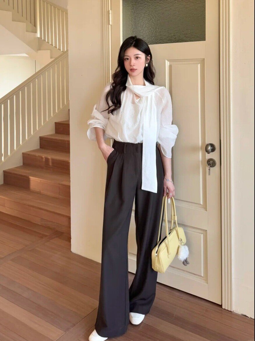 Phụ nữ 40+ không cần cầu kỳ, cứ có 5 món này trong tủ quần áo là trẻ thêm 10 tuổi, sang không cần cố - 17