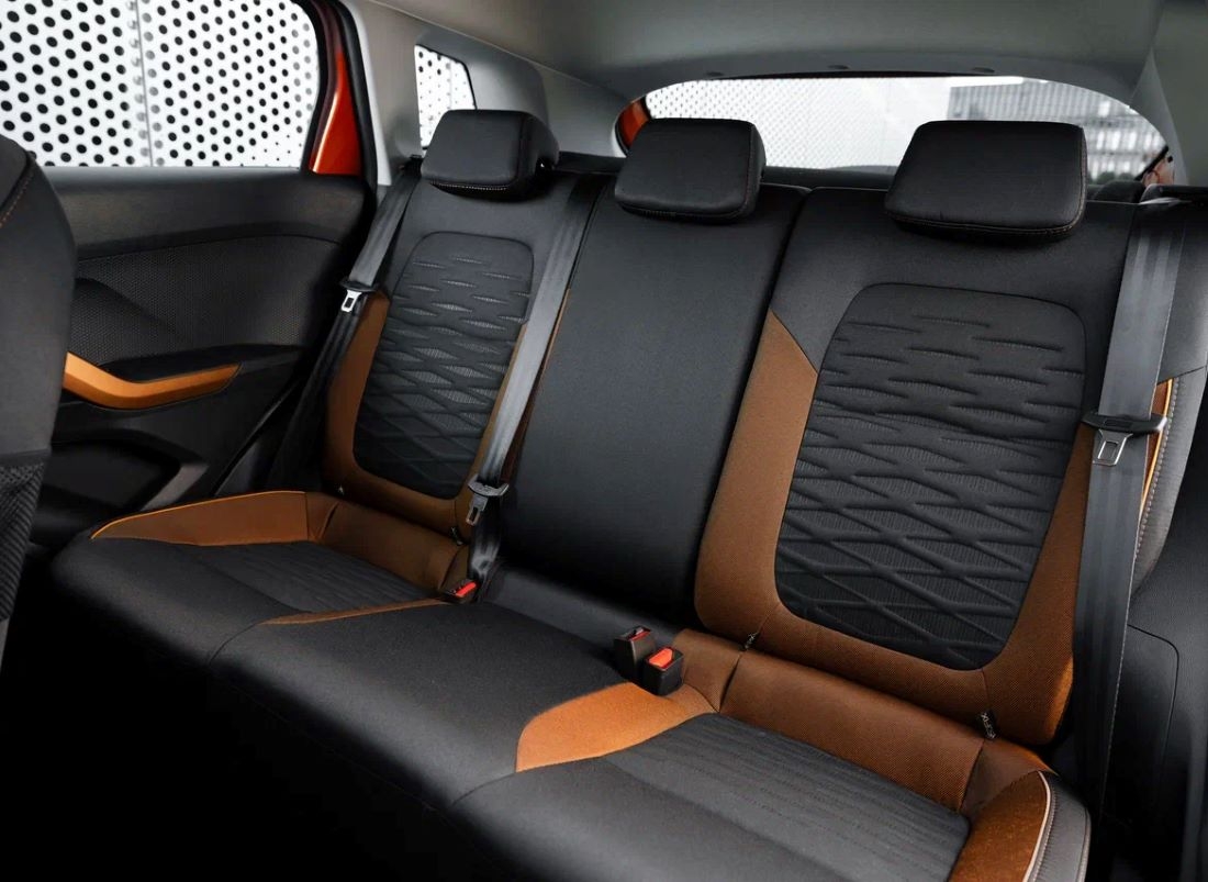 Mẫu xe Nga LADA Iskra có giá khoảng 480 triệu đồng- Ảnh 5.