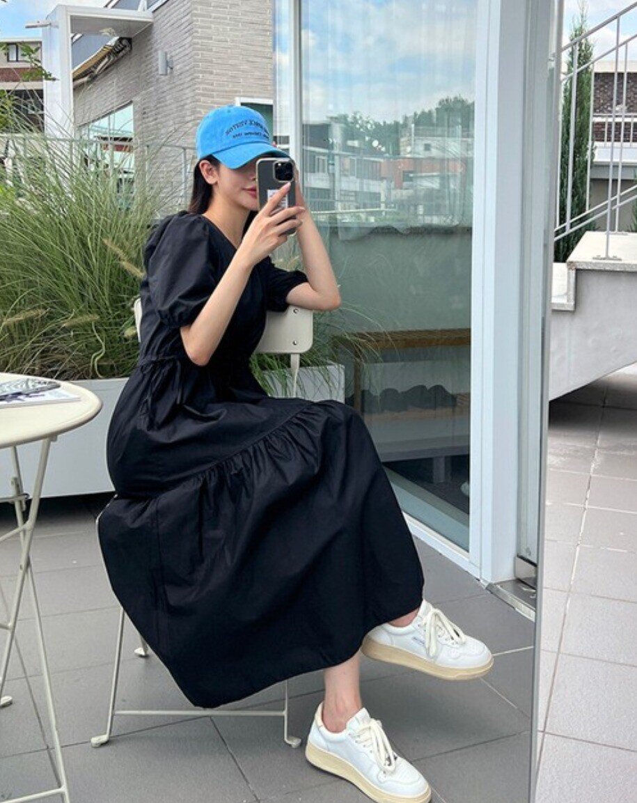 Bỏ sandal sang một bên, 4 kiểu giày này mới là amp;#34;chân áiamp;#34; của mọi quý cô: Vừa tiện lợi, mang đi đâu cũng xịn - 1