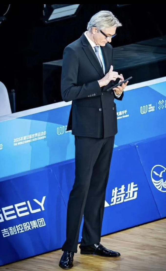 Khí chất quý tộc.