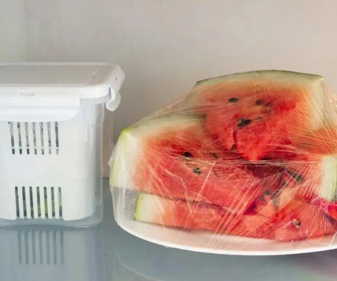 Sản phụ nhiễm khuẩn, dẫn đến mất con sau khi ăn dưa hấu để lâu trong tủ lạnh.