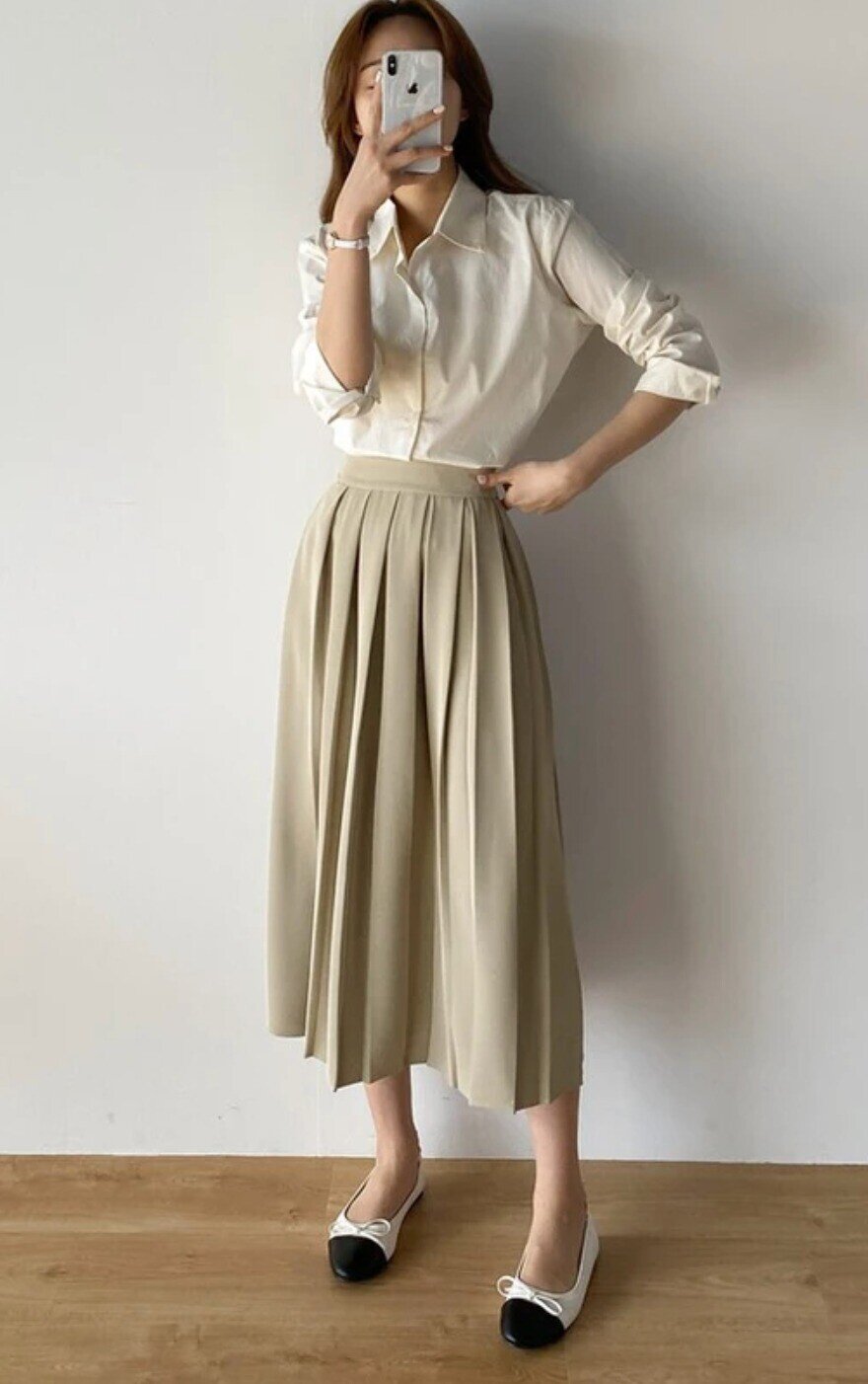 Chị em đua nhau săn 5 mẫu chân váy này vì “ăn gian” tuổi quá đỉnh: Diện lên vừa thon gọn vừa trẻ trung như gái đôi mươi - 16