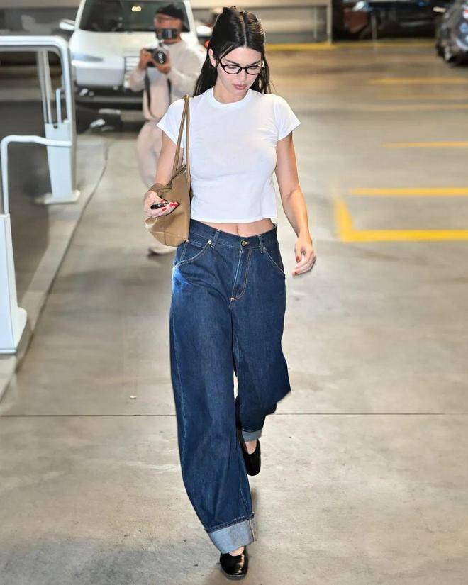 Áo baby tee trẻ trung, giúp khoe dáng triệt để.