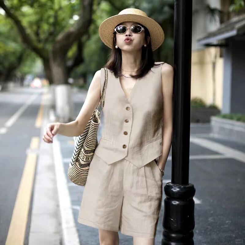 Tại sao phụ nữ 30+ có gu không thích mặc áo phông với quần short denim, họ thích kiểu này thanh lịch hơn lại “toát mùi tiền” - 10