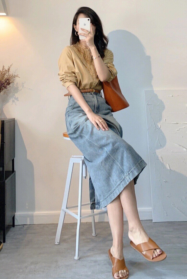 Nếu chỉ được chọn 5 món đồ để mặc đi làm cả mùa thu, tôi sẽ amp;#34;chốt đơnamp;#34; ngay lập tức những món này: Vừa giữ ấm lại thanh lịch khỏi bàn - 19