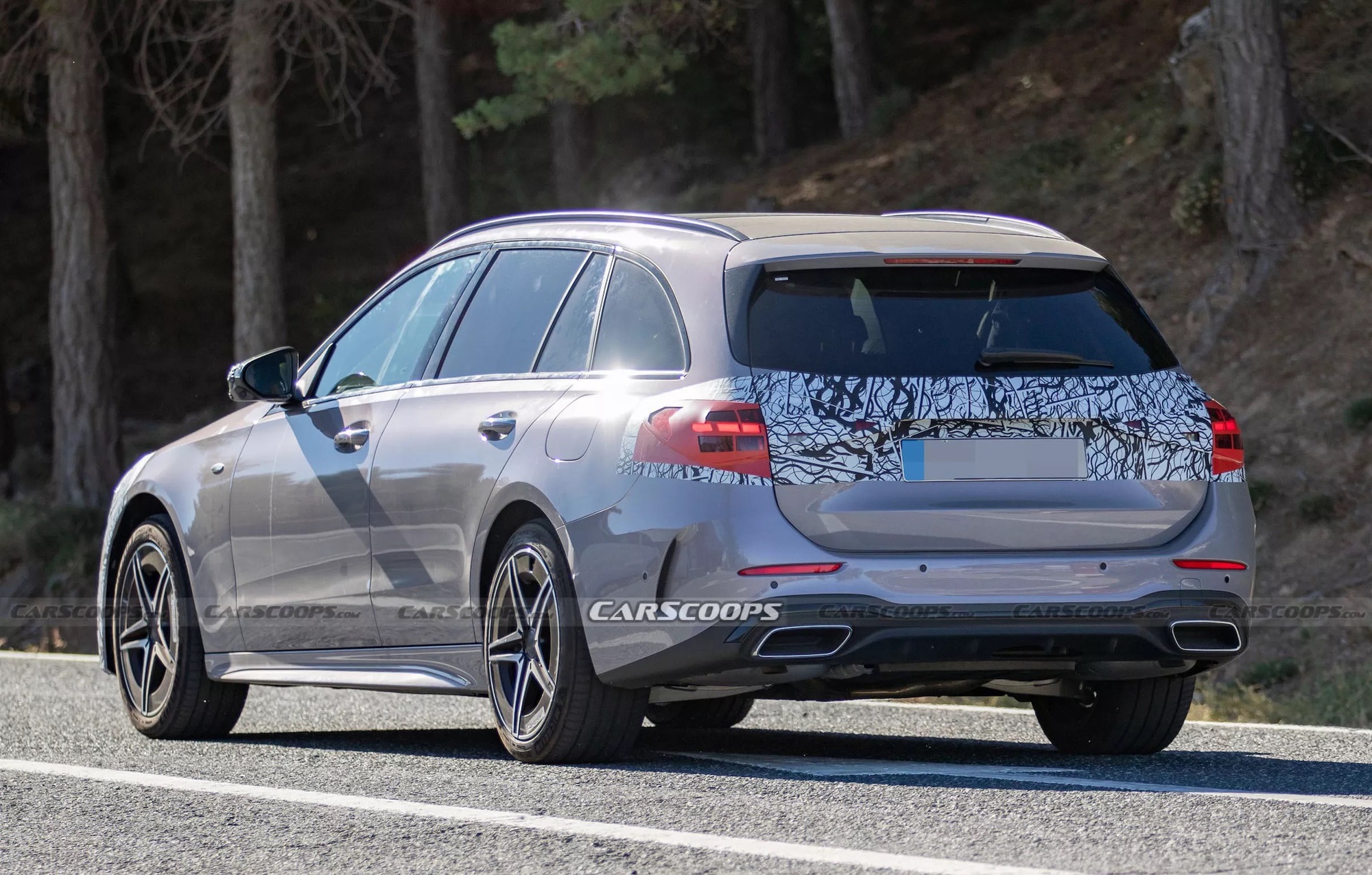 Mercedes-Benz C-Class 2027 lộ chạy thử bản thực dụng nhưng kén khách Việt: Đèn LED mới, dễ nâng cấp cả công nghệ bên trong- Ảnh 4.