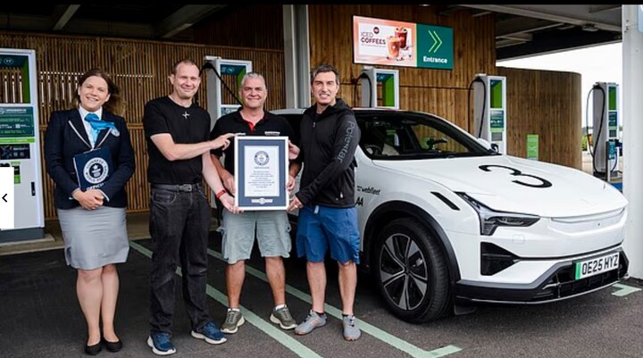 Chiếc xe điện lập kỷ lục Guinness khi chạy gần 940 km chỉ với 1 lần sạc- Ảnh 1.