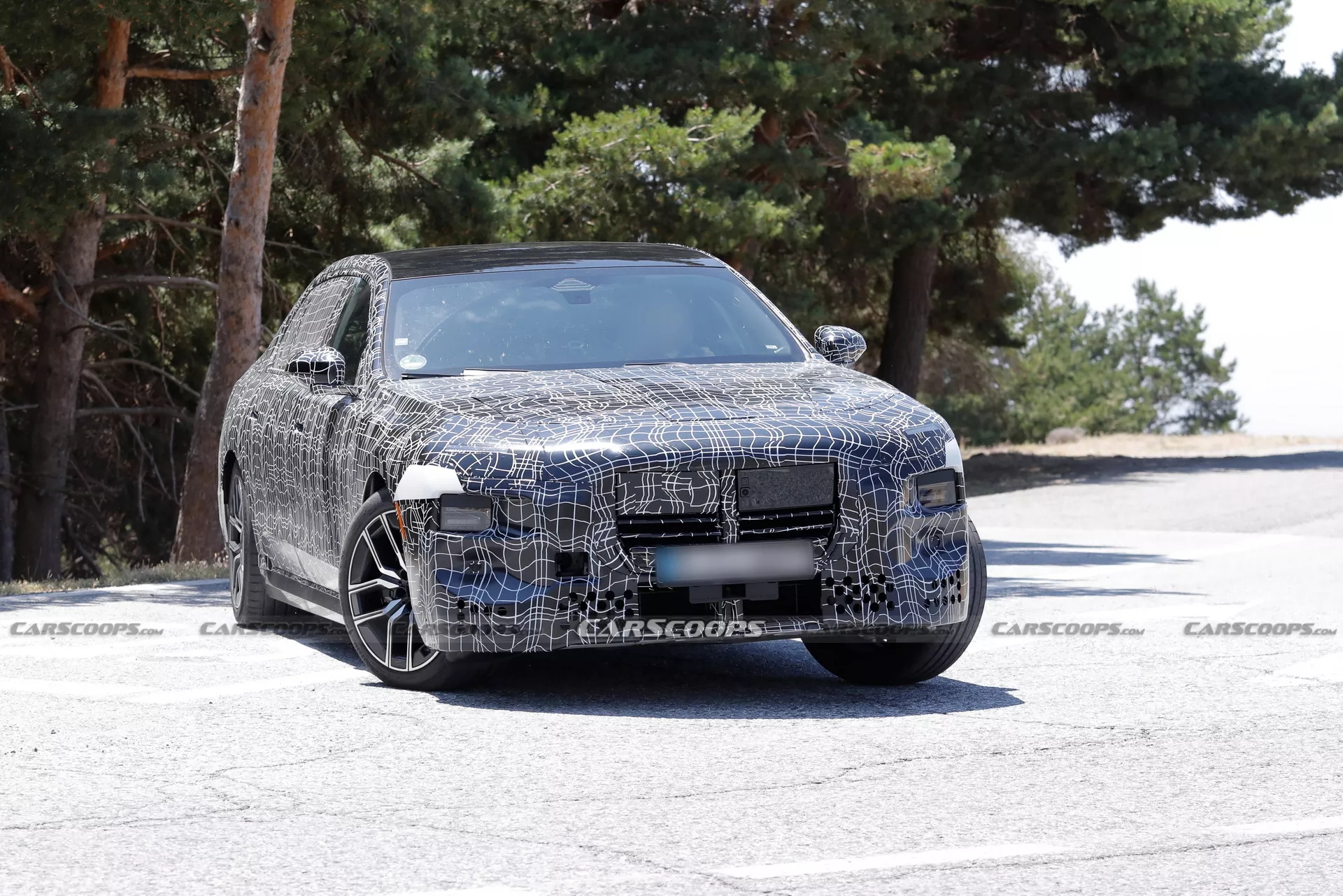 Cuối cùng BMW 7 Series cũng phải thu nhỏ lưới tản nhiệt, có thể lột xác cả nội thất cạnh tranh S-Class- Ảnh 2.